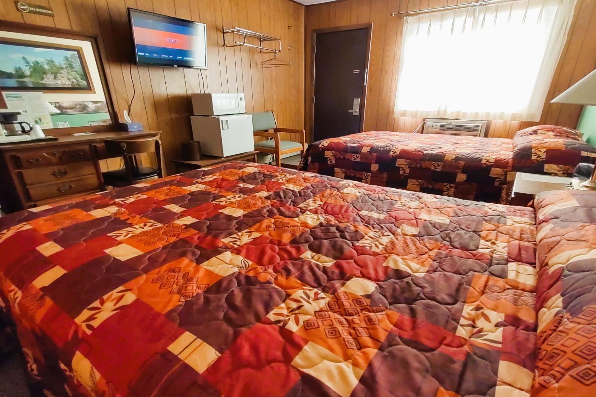 Love Hotels Voyageur By Oyo At International Falls Mn Exteriör bild